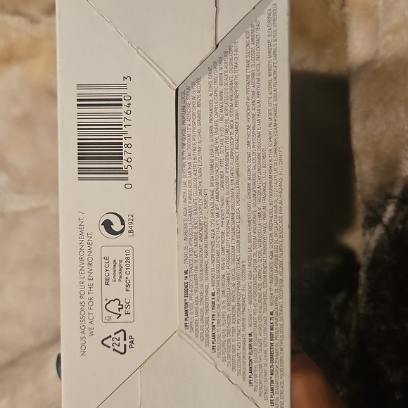 Biotherm Regenerating & Glow Boosting Routine,  4 Piece Set - Picture 4 of 4